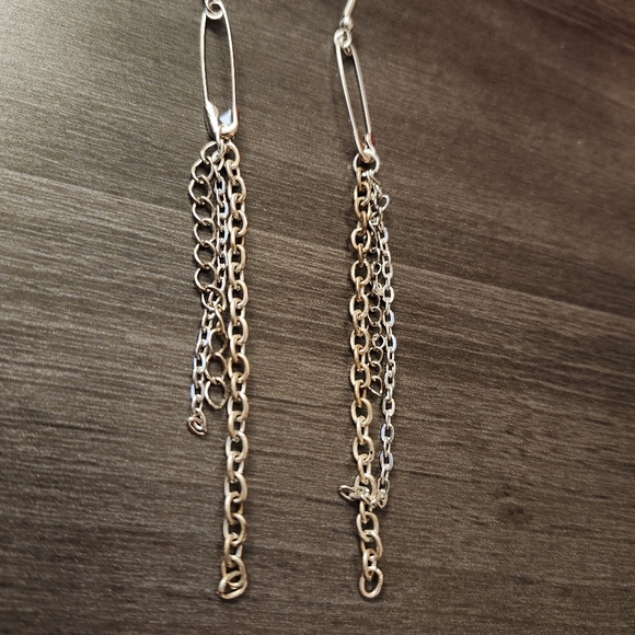 NEW RARE Edgy Punk Emo Scene Safety Pin Chain Dangle Drop Steampunk - Picture 7 of 8